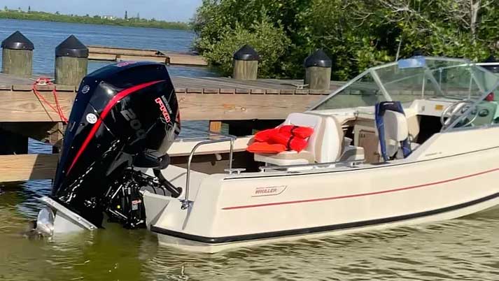 Mercury200FOURSTROKE_SternView.jpg