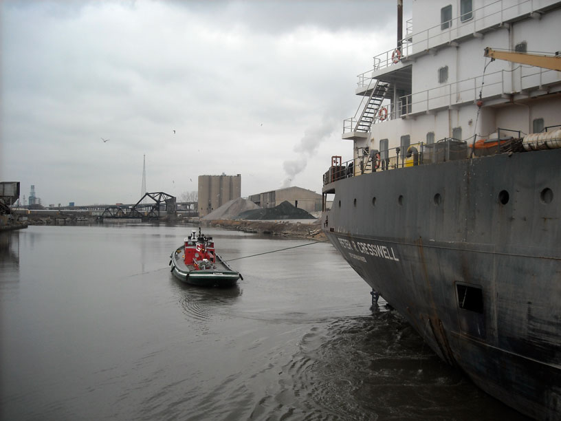 Photo: Ship PETER R CRESSWELL in Rouge River