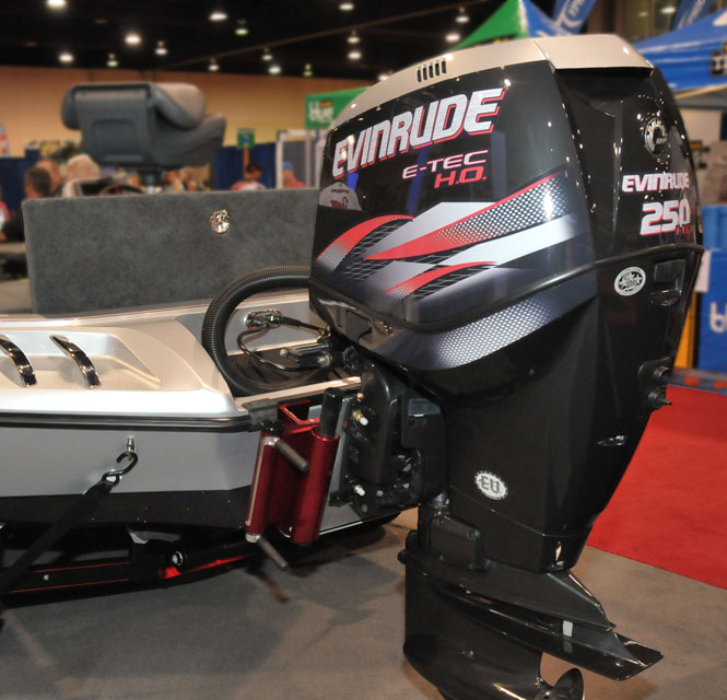 E-TEC outboard with Graphic Series color scheme. Note EU sticker indicating qualified for sale in European Union, and Three-Star sale, indicating qualified for sale in California.