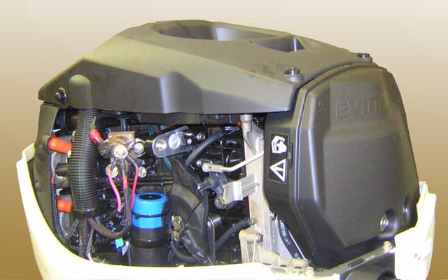 Photo: Bombardier Evinrude E-TEC 115 with cowling removed