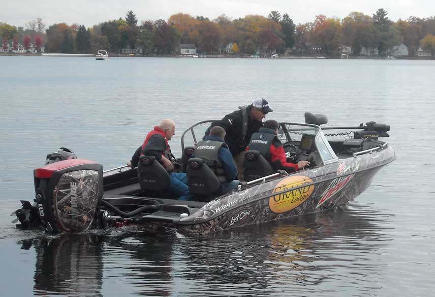 Photo: Specialized angler's boat with Camo-theme.