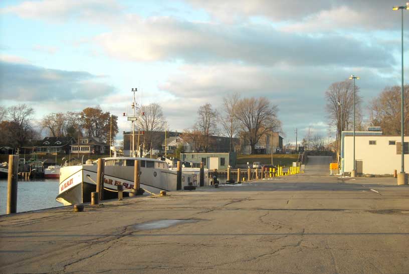 Lake Erie, Leamington, Ontario Moderated Discussion Areas