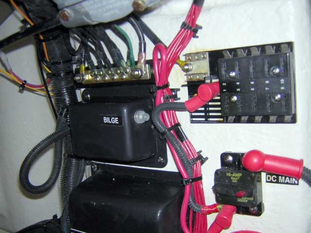 Wiring quality on 2004 Montauk? - Moderated Discussion Areas boat battery isolator wiring diagram 