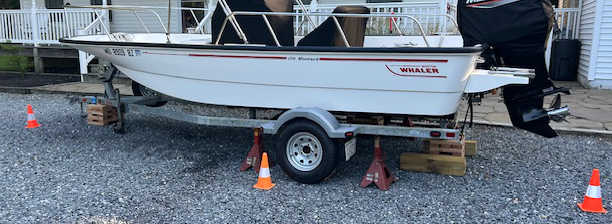 boatOnTrailerWithJackStand.jpg
