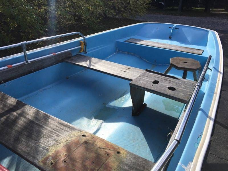 boat1.jpg
