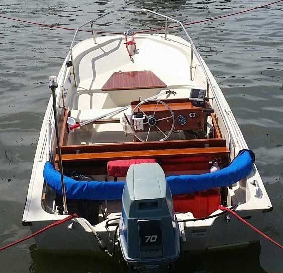 Whaler99a.jpg