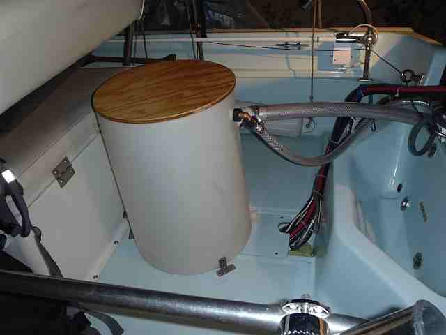 bait tank 1a small.jpg