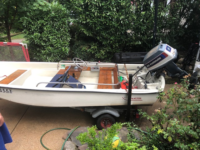 Boat in Driveway.JPG