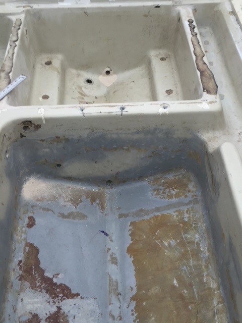Whaler Pic fuel tank and bait tank cavity empty shot from bow side.jpg