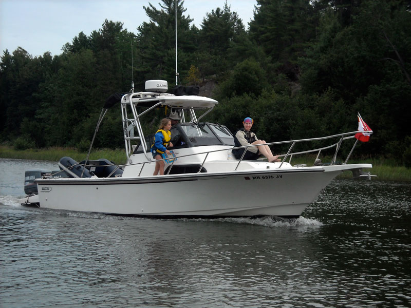 Photo: HOLLY MARIE underway in Collins Inlet.