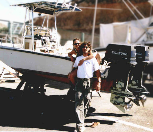 Photo: 1988 Boston Whaler 22-Outrage with Whaler Drive, Twin 140 Evinrudes
