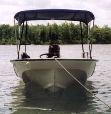 Photo: Whaler 15 Hull front view
